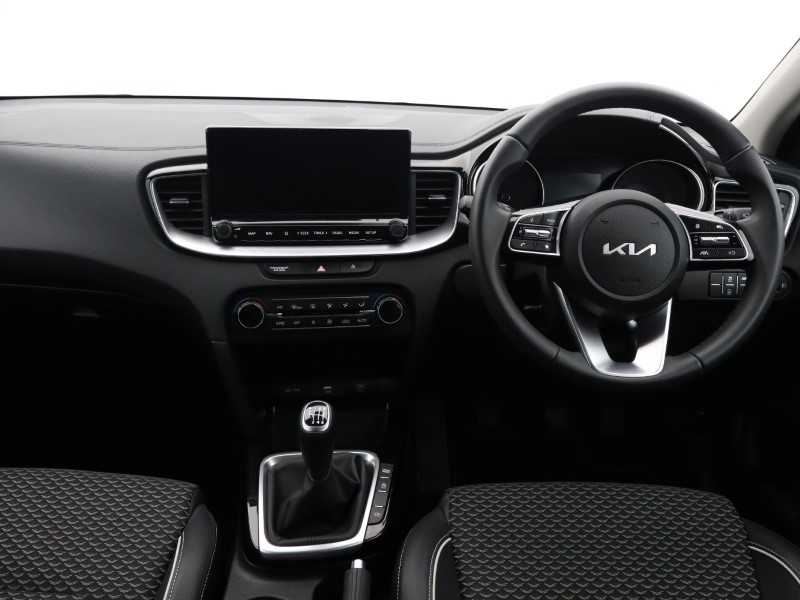 2025 (75) KIA XCEED 1.0T GDi ISG 113 Pure 5dr 5937639