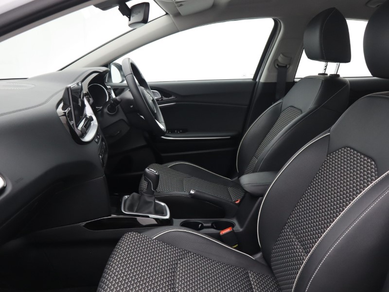 2025 (75) KIA XCEED 1.0T GDi ISG 113 Pure 5dr 5937633