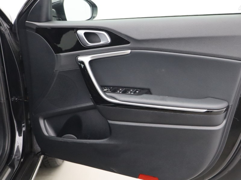 2025 (75) KIA XCEED 1.5T GDi ISG 138 3 5dr 5965669