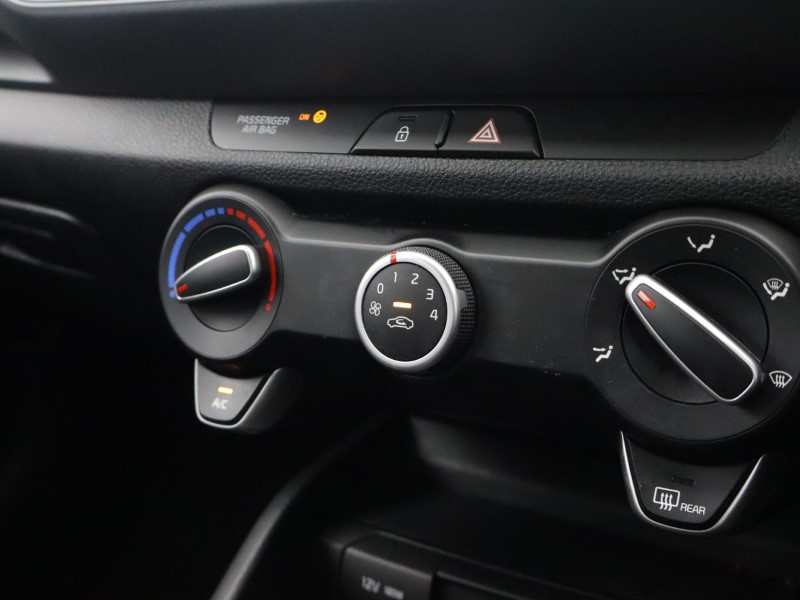 2018 (68) KIA STONIC 1.0T GDi 2 5dr 5986461