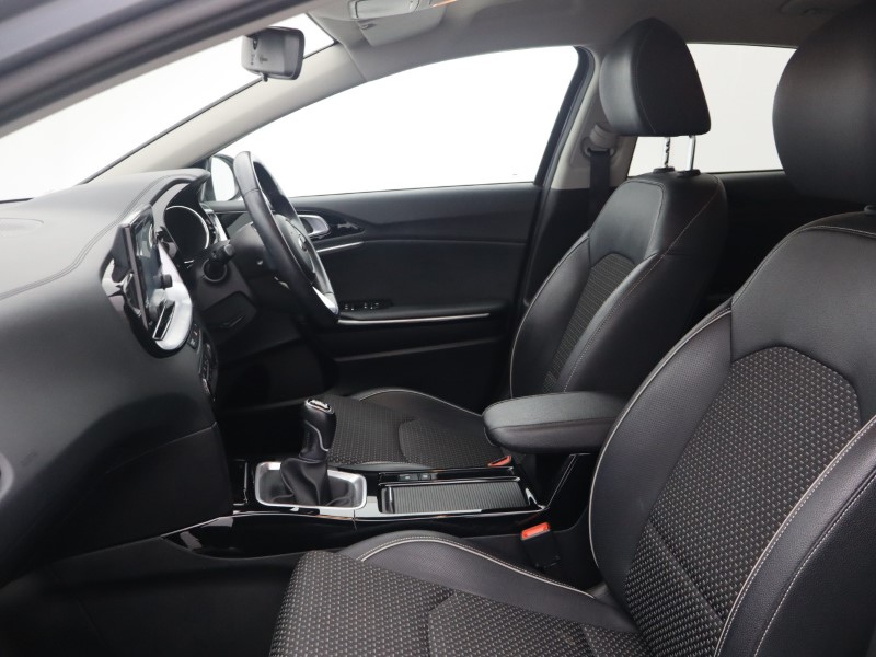 2021 (71) KIA XCEED 1.0T GDi ISG Edition 5dr 5981113