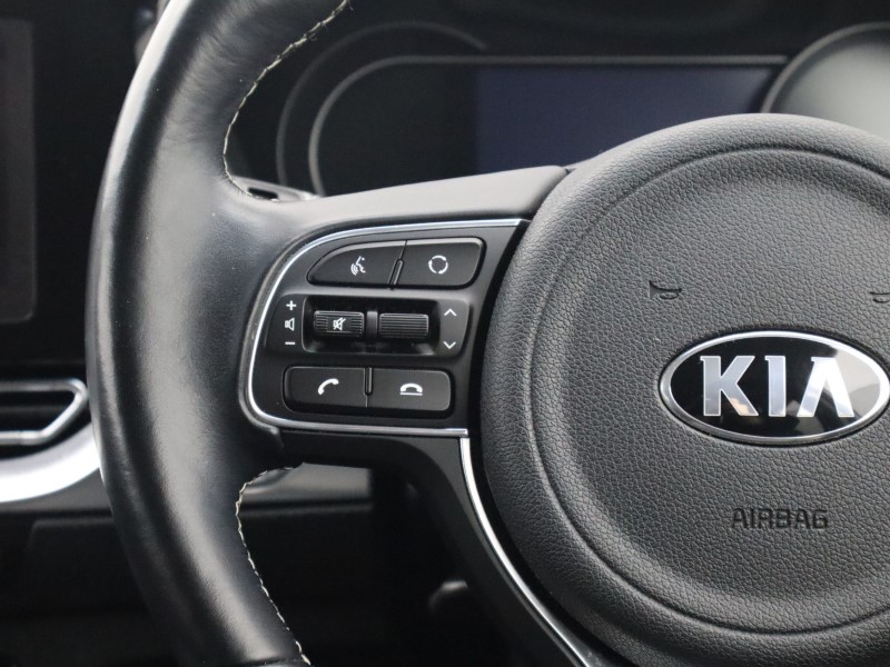 2020 (20) KIA E-NIRO 150kW 4 64kWh 5dr Auto 5987727
