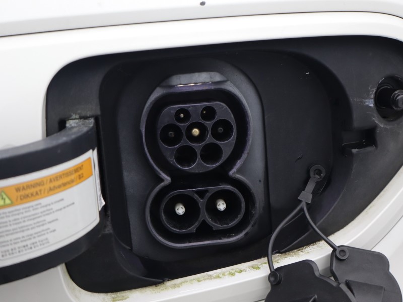 2020 (20) KIA E-NIRO 150kW 4 64kWh 5dr Auto 5987752