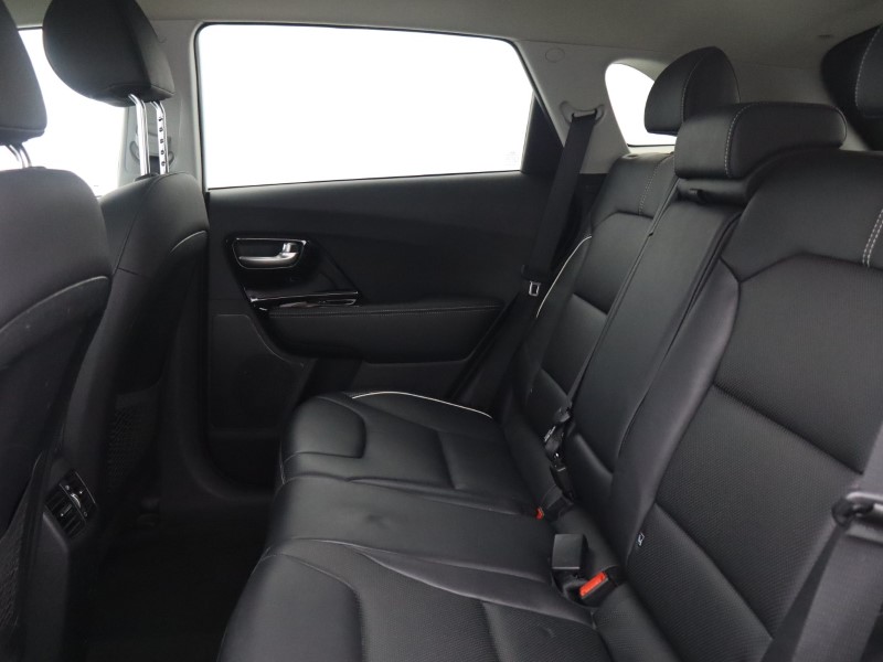 2020 (20) KIA E-NIRO 150kW 4 64kWh 5dr Auto 5987716
