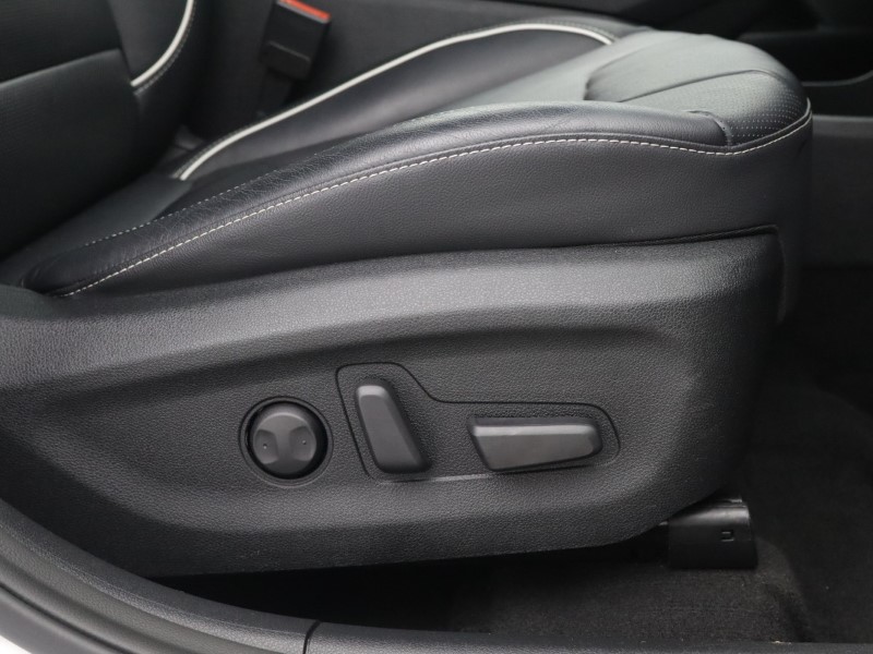 2020 (20) KIA E-NIRO 150kW 4 64kWh 5dr Auto 5987733