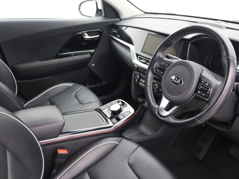 2020 (20) KIA E-NIRO 150kW 4 64kWh 5dr Auto 5987729