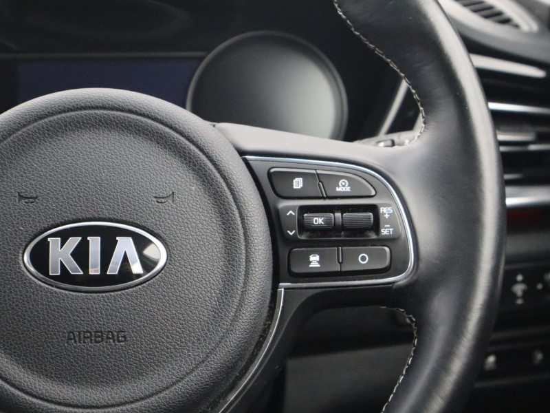 2020 (20) KIA E-NIRO 150kW 4 64kWh 5dr Auto 5987728