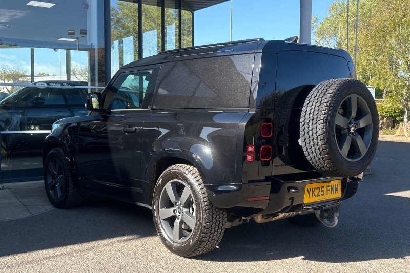 2025 (25) LAND ROVER COMMERCIAL DEFENDER 3.0 D350 Hard Top X-Dynamic HSE Auto [3 Seat] 5336192