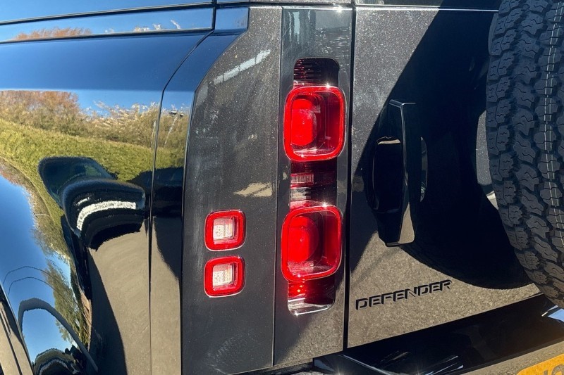 2025 (25) LAND ROVER COMMERCIAL DEFENDER 3.0 D350 Hard Top X-Dynamic HSE Auto [3 Seat] 5336153
