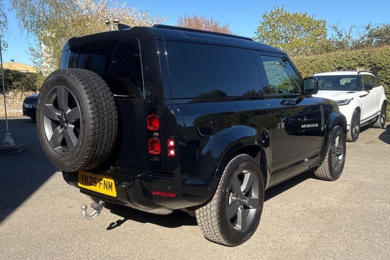 2025 (25) LAND ROVER COMMERCIAL DEFENDER 3.0 D350 Hard Top X-Dynamic HSE Auto [3 Seat] 5336186
