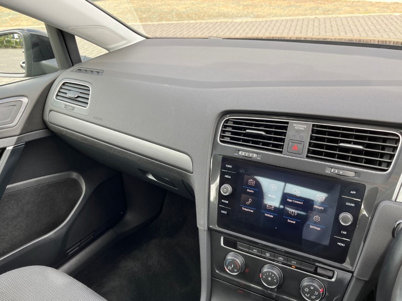 2018 (68) VOLKSWAGEN GOLF 1.0 TSI 115 SE 5dr DSG 4480608