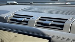 2024 (24) LAND ROVER DEFENDER 3.0 D300 X-Dynamic HSE 90 3dr Auto 4524530