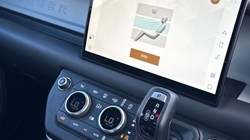 2024 (24) LAND ROVER DEFENDER 3.0 D300 X-Dynamic HSE 90 3dr Auto 4524528