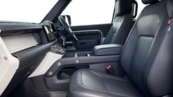 2024 (24) LAND ROVER DEFENDER 3.0 D300 X-Dynamic HSE 90 3dr Auto 4524497