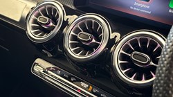 2022 (22) MERCEDES-BENZ GLB 200 AMG Line Premium 5dr 7G-Tronic 4550493