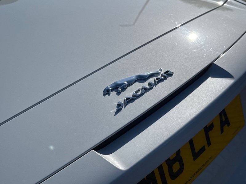 2018 (18) JAGUAR F-TYPE 3.0 [380] Supercharged V6 R-Dynamic 2dr Auto 4545086