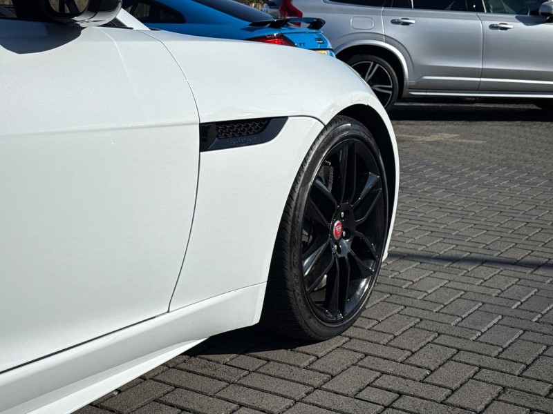 2018 (18) JAGUAR F-TYPE 3.0 [380] Supercharged V6 R-Dynamic 2dr Auto 4545064