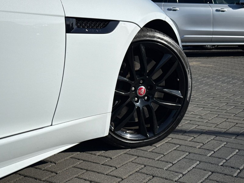 2018 (18) JAGUAR F-TYPE 3.0 [380] Supercharged V6 R-Dynamic 2dr Auto 4545090