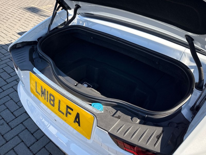 2018 (18) JAGUAR F-TYPE 3.0 [380] Supercharged V6 R-Dynamic 2dr Auto 4545081