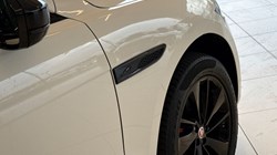 2022 (22) JAGUAR F-PACE 2.0 D200 R-Dynamic Black 5dr Auto AWD 4683012