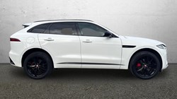 2022 (22) JAGUAR F-PACE 2.0 D200 R-Dynamic Black 5dr Auto AWD 4682997