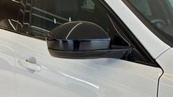 2022 (22) JAGUAR F-PACE 2.0 D200 R-Dynamic Black 5dr Auto AWD 4683043