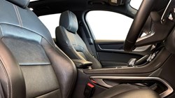 2022 (22) JAGUAR F-PACE 2.0 D200 R-Dynamic Black 5dr Auto AWD 4683018