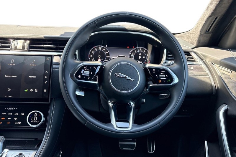 2024 (74) JAGUAR F-PACE 2.0 P400e R-Dynamic HSE Black 90th Anniv 5dr Auto 5360936