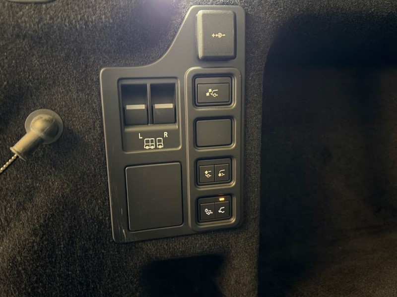 2025 (75) LAND ROVER DISCOVERY 3.0 D350 Dynamic HSE 5dr Auto 5130470