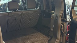 2025 (75) LAND ROVER DEFENDER 3.0 D250 X-Dynamic SE 110 5dr Auto 5126315