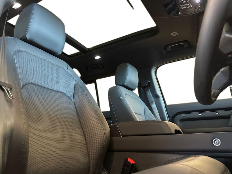 2025 (75) LAND ROVER DEFENDER 3.0 D250 X-Dynamic SE 110 5dr Auto 5126303