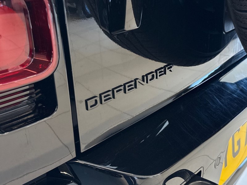 2025 (75) LAND ROVER DEFENDER 3.0 D250 X-Dynamic SE 110 5dr Auto 5126321