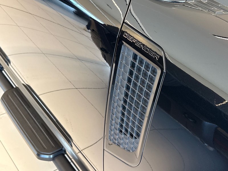 2025 (75) LAND ROVER DEFENDER 3.0 D250 X-Dynamic SE 110 5dr Auto 5126297