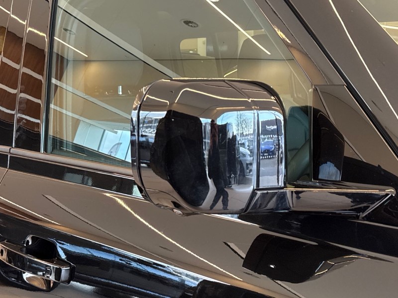 2025 (75) LAND ROVER DEFENDER 3.0 D250 X-Dynamic SE 110 5dr Auto 5126325