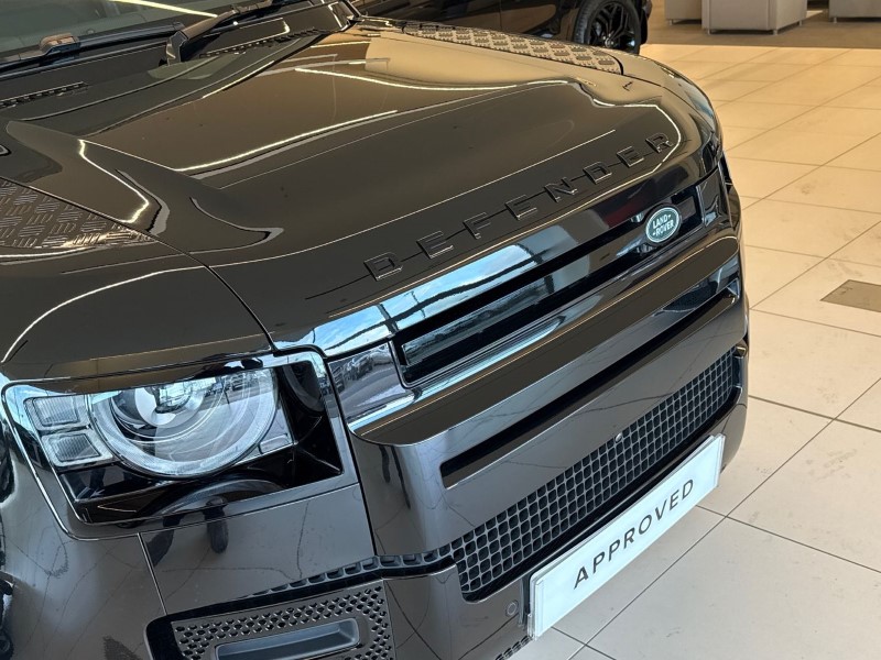 2025 (75) LAND ROVER DEFENDER 3.0 D250 X-Dynamic SE 110 5dr Auto 5126318