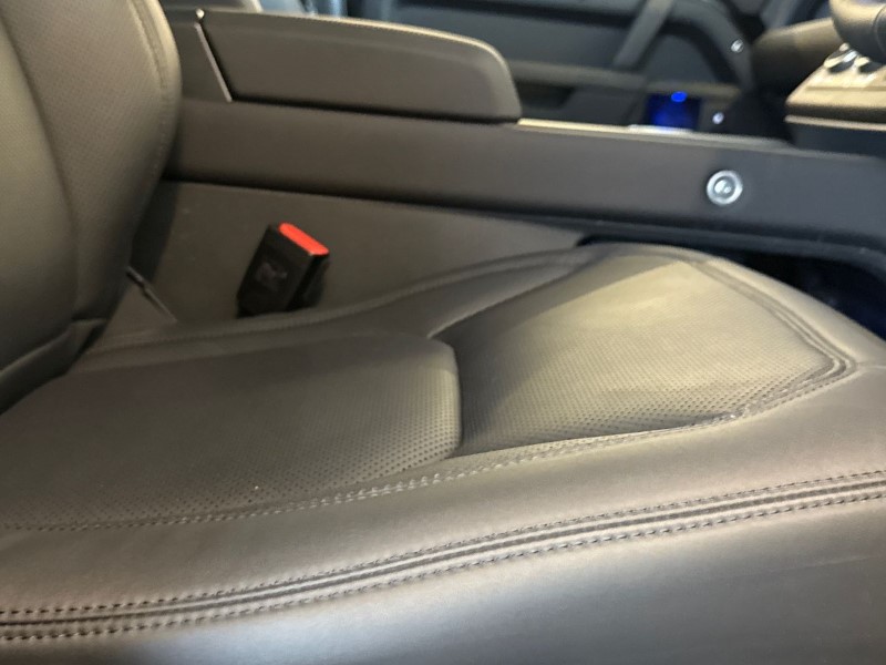 2025 (75) LAND ROVER DEFENDER 3.0 D250 X-Dynamic SE 110 5dr Auto 5126302