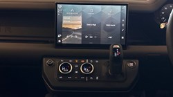 2025 (75) LAND ROVER DEFENDER 3.0 D250 X-Dynamic SE 110 5dr Auto 5126291