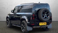 2025 (75) LAND ROVER DEFENDER 3.0 D250 X-Dynamic SE 110 5dr Auto 1