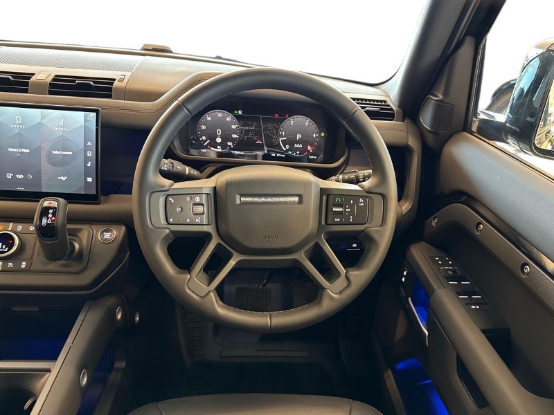 2025 (75) LAND ROVER DEFENDER 3.0 D250 X-Dynamic SE 110 5dr Auto 5126292