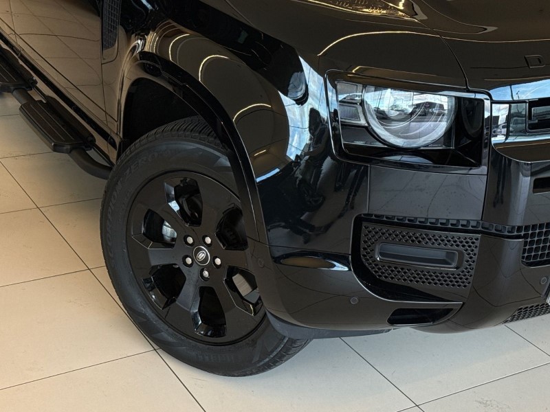 2025 (75) LAND ROVER DEFENDER 3.0 D250 X-Dynamic SE 110 5dr Auto 5126317