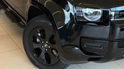 2025 (75) LAND ROVER DEFENDER 3.0 D250 X-Dynamic SE 110 5dr Auto 5126317