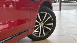 2023 (73) JAGUAR F-PACE 2.0 D200 R-Dynamic SE Black 5dr Auto AWD 4592634