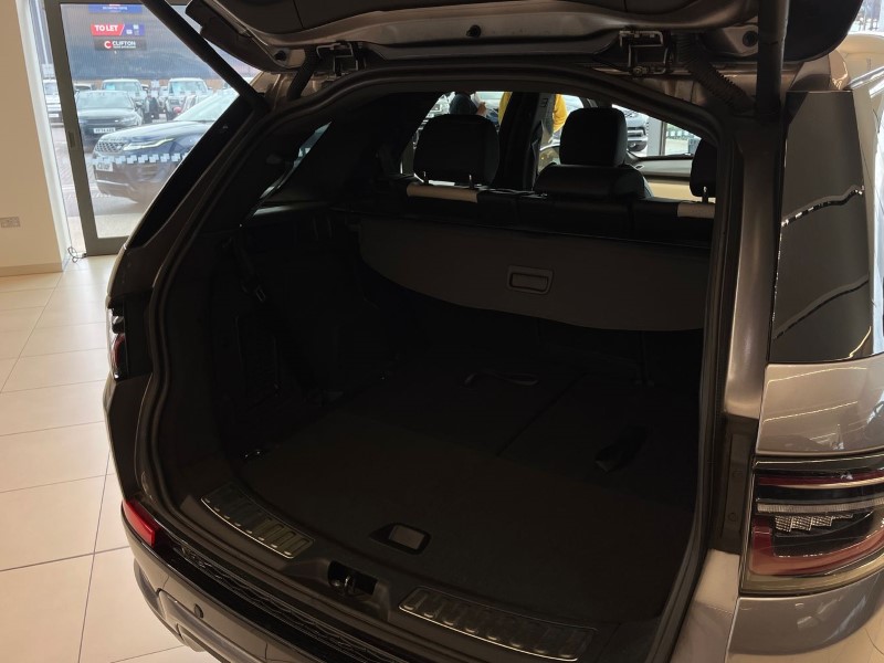 2023 (72) LAND ROVER DISCOVERY SPORT 2.0 D200 R-Dynamic HSE 5dr Auto 4596959