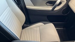 2023 (72) LAND ROVER DISCOVERY SPORT 2.0 D200 R-Dynamic HSE 5dr Auto 4596949