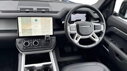 2026 (26) LAND ROVER DEFENDER 3.0 D250 X-Dynamic SE 110 5dr Auto 5758139