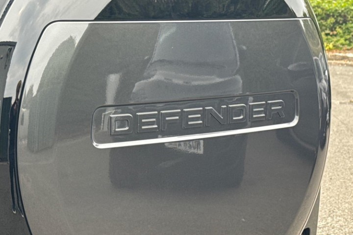 2026 (26) LAND ROVER DEFENDER 3.0 D250 X-Dynamic SE 110 5dr Auto 5758173