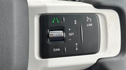 2026 (26) LAND ROVER DEFENDER 3.0 D250 X-Dynamic SE 110 5dr Auto 5758157