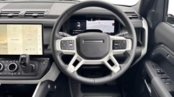 2026 (26) LAND ROVER DEFENDER 3.0 D250 X-Dynamic SE 110 5dr Auto 5758145