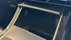 2024 (74) LAND ROVER RANGE ROVER VELAR 3.0 D300 MHEV Dynamic HSE 5dr Auto 4645342