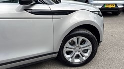 2020 (20) LAND ROVER RANGE ROVER EVOQUE 2.0 P200 S 5dr Auto 5366174